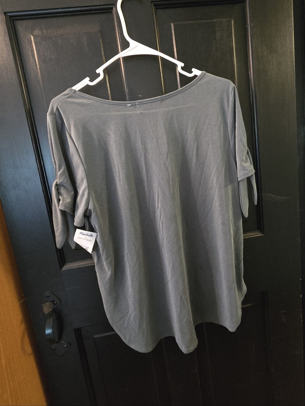Green Envelope Slate Gray Short-Sleeve Scoop Neck Top - Picture 2 of 4